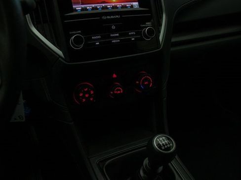 Used 2019 Subaru Crosstrek 2.0i image 33