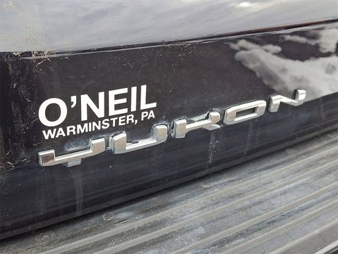 Certified 2023 GMC Yukon XL SLT image 30