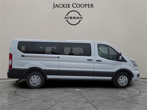 Used 2023 Ford Transit 350 XLT image 6