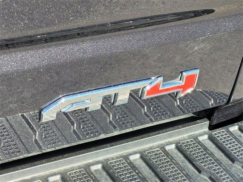 Used 2023 GMC Sierra 1500 AT4 w/ Technology Package image 8