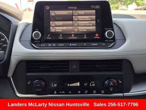 Used 2026 Nissan Rogue SV FWD image 19