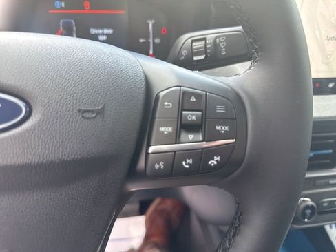 New 2025 Ford Maverick XLT w/ XLT Luxury Package image 30