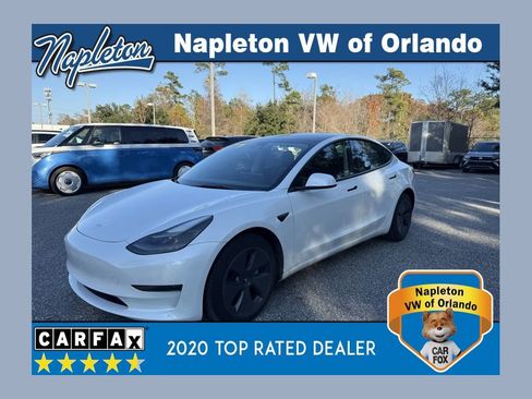 Used 2023 Tesla Model 3 Standard Range image 1