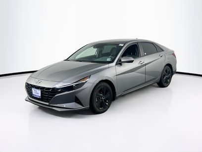 Used 2023 Hyundai Elantra SEL