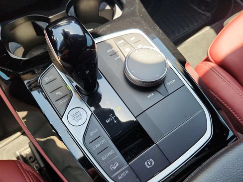 Used 2023 BMW X4 xDrive30i AWD/4WD image 22