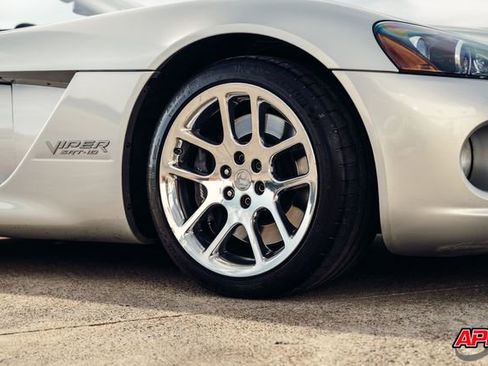 Used 2003 Dodge Viper SRT-10 image 41