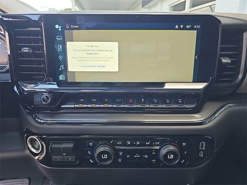 Used 2022 Chevrolet Silverado 1500 ZR2 w/ Technology Package image 20