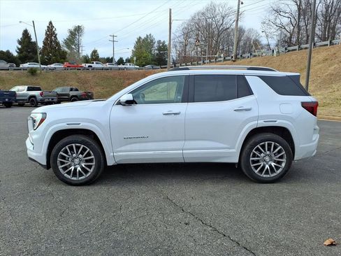 Used 2026 GMC Terrain Denali image 6