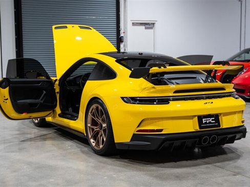 Used 2022 Porsche 911 GT3 RWD image 35