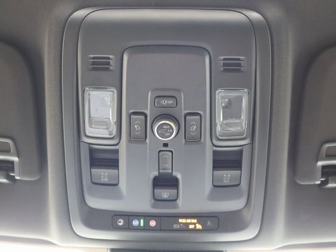 New 2025 Chevrolet Suburban Premier w/ Sun And Tow Package image 34