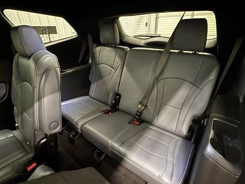 Used 2024 Buick Enclave Essence w/ Sport Touring Edition AWD/4WD image 14