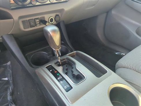 Used 2015 Toyota Tacoma 4x4 Double Cab w/ TRD Off-Road Package image 15