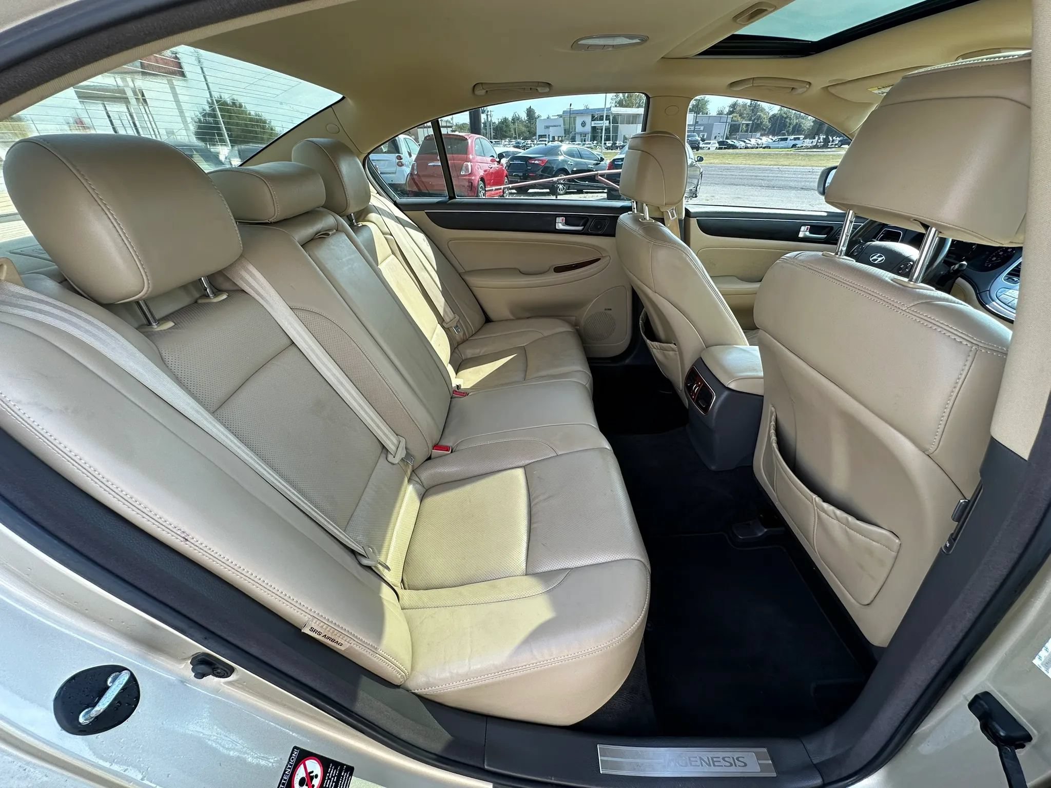 Used 2012 Hyundai Genesis 3.8 w/ Premium Pkg RWD image 14