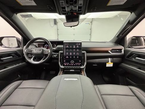 New 2026 GMC Yukon XL Denali w/ Denali Reserve Package AWD/4WD image 3