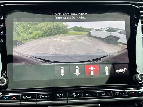 New 2026 Jeep Grand Wagoneer Limited AWD/4WD image 17
