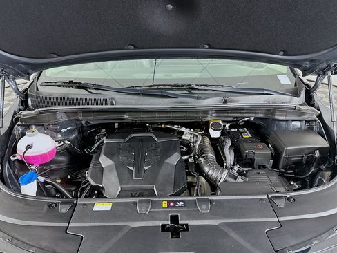 Used 2026 Kia Carnival FWD image 34