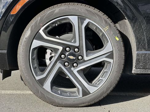 New 2026 Chevrolet Equinox EV LT image 7