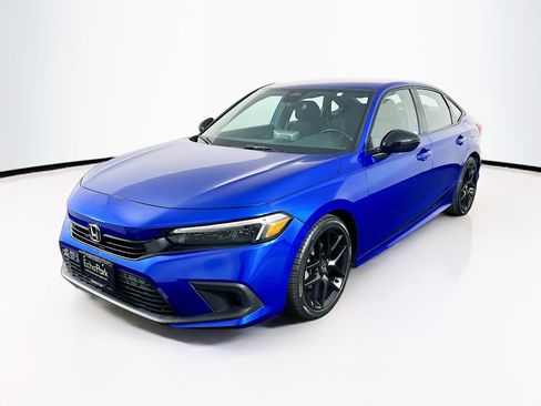 Used 2023 Honda Civic Sport image 3