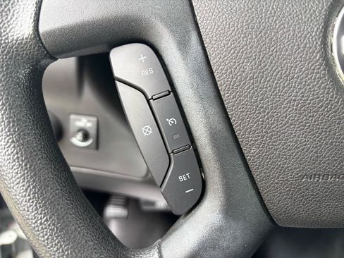Used 2020 GMC Savana 2500 w/ Driver Convenience Package RWD image 17