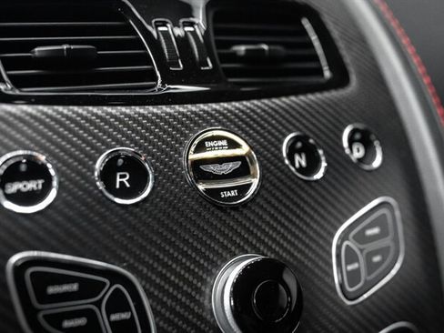 Used 2016 Aston Martin V8 Vantage S RWD image 22