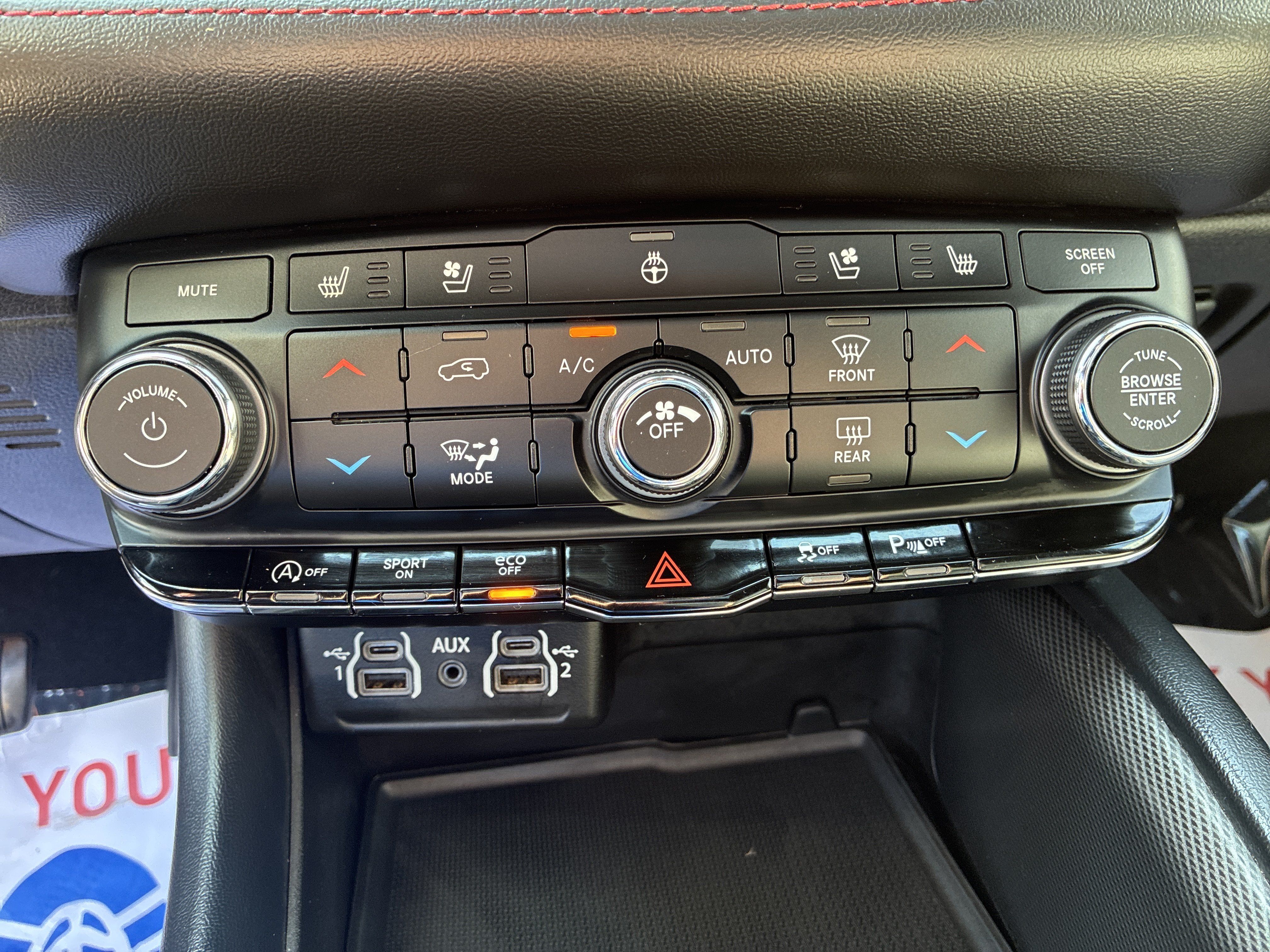 Used 2024 Dodge Durango GT AWD/4WD image 27