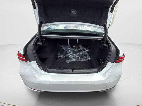 Certified 2026 BMW 530i w/ Premium Package image 25