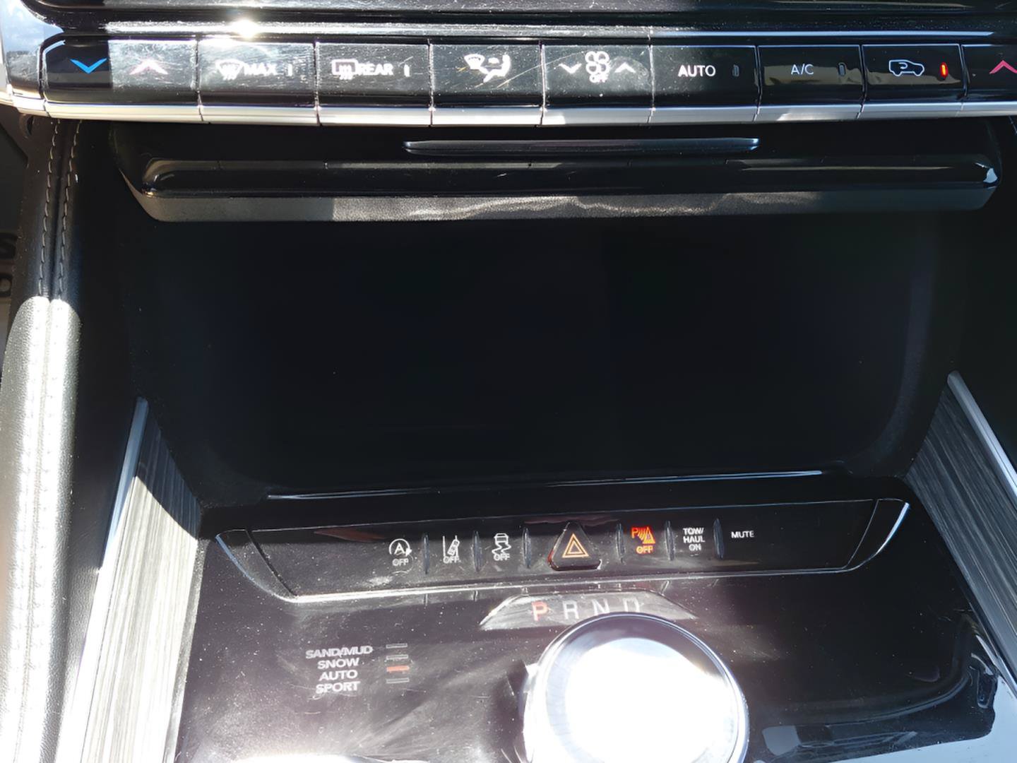 Used 2023 Jeep Wagoneer Series II AWD/4WD image 36