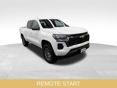 Used 2023 Chevrolet Colorado LT w/ LT Convenience Package II image 13