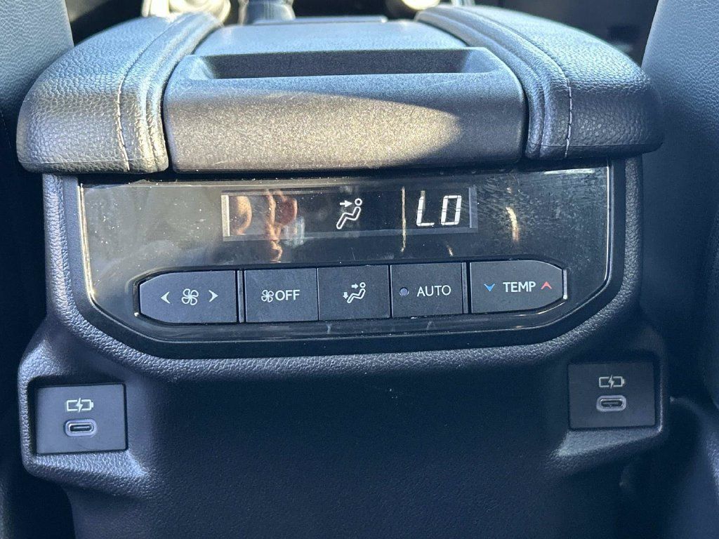 Used 2026 Toyota Grand Highlander XLE FWD image 23