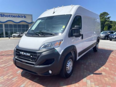 Used 2025 RAM ProMaster 2500 w/ Convenience Group FWD image 1