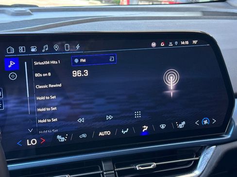 Used 2025 Chevrolet Equinox EV LT w/ Convenience Package FWD image 26