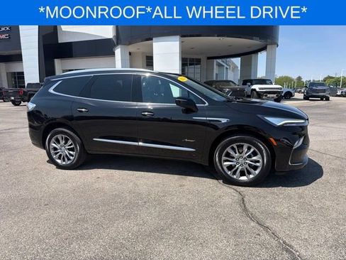 Used 2023 Buick Enclave Avenir AWD/4WD image 12