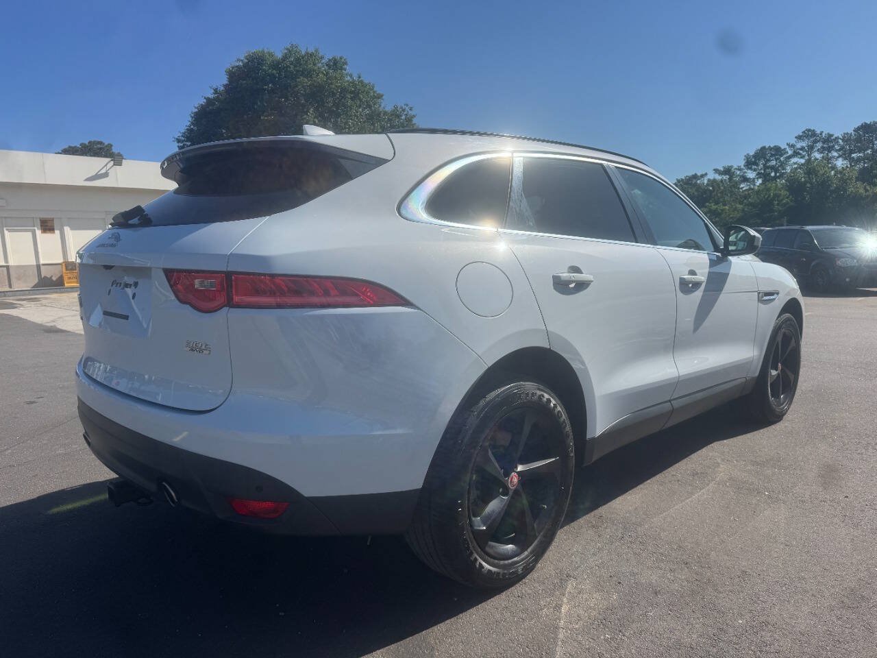 Used 2019 Jaguar F-PACE Premium AWD/4WD image 5