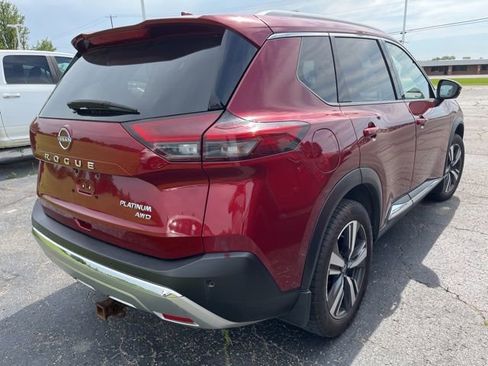 Used 2022 Nissan Rogue Platinum AWD/4WD image 2