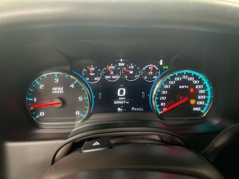 Used 2017 Chevrolet Suburban Premier AWD/4WD image 11