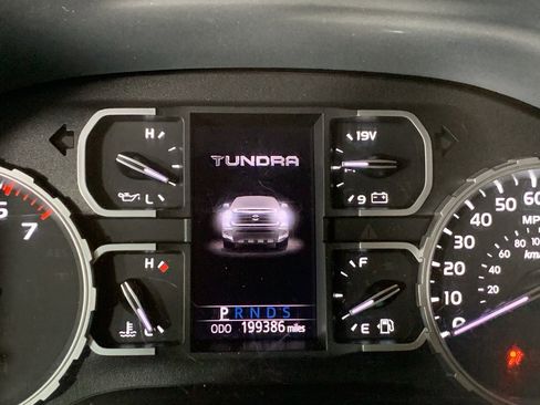 Used 2019 Toyota Tundra SR5 w/ SR5 Upgrade Package image 24