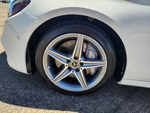 Used 2019 Mercedes-Benz E 300 w/ Premium 1 Package image 19
