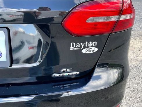 Used 2015 Ford Focus SE FWD image 32