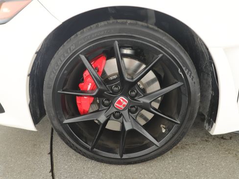 Used 2024 Honda Civic Type R image 7