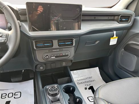 New 2025 Ford Maverick Lobo image 11