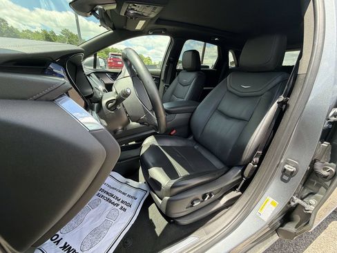 Used 2020 Cadillac XT5 Premium Luxury FWD image 11