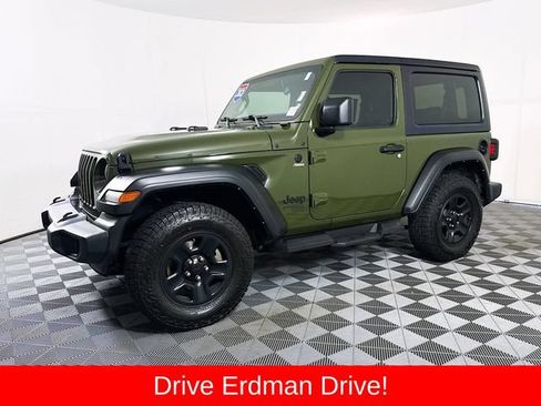 Used 2021 Jeep Wrangler Sport AWD/4WD image 3