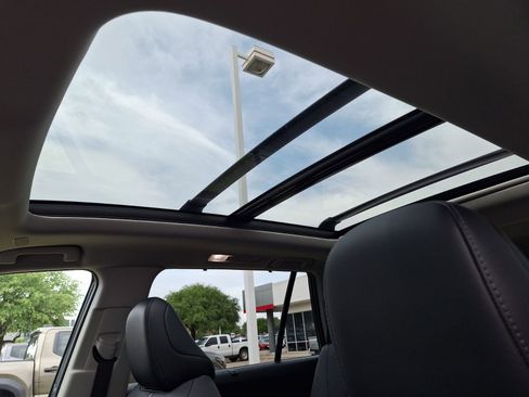 Used 2026 Toyota Grand Highlander Limited image 29