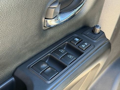 Used 2023 Nissan Titan PRO-4X w/ Pro-4x Convenience Package image 21