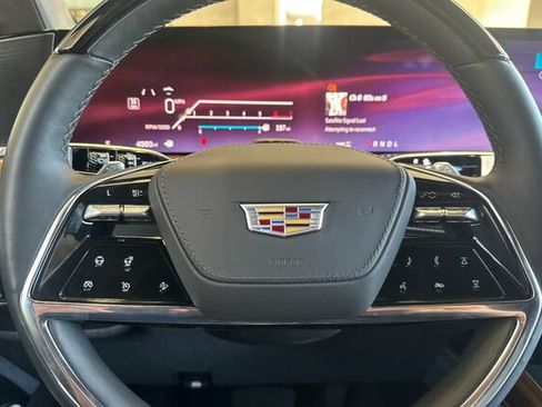 Certified 2026 Cadillac Escalade Platinum Sport AWD/4WD image 24