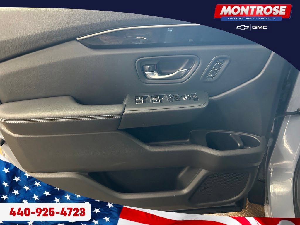 Used 2023 Honda Pilot Touring image 9