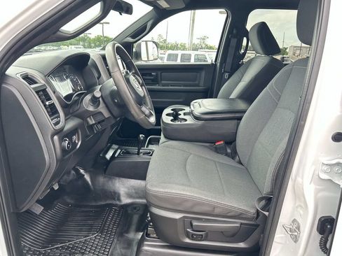 Used 2022 RAM 2500 Tradesman w/ Chrome Appearance Group AWD/4WD image 29