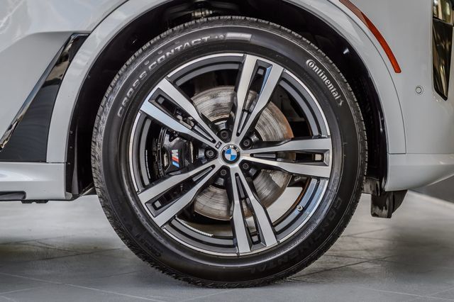 Used 2024 BMW X7 xDrive40i w/ Executive Package AWD/4WD image 18