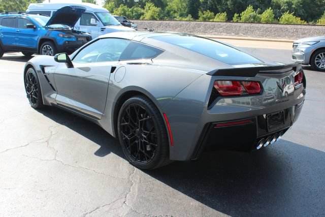 Used 2016 Chevrolet Corvette Stingray Coupe w/ Battery Protection Package RWD image 17