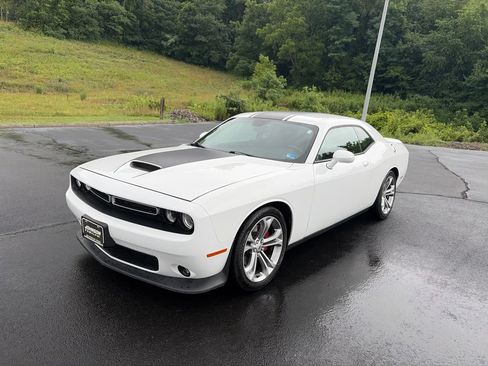 Used 2021 Dodge Challenger R/T RWD image 4